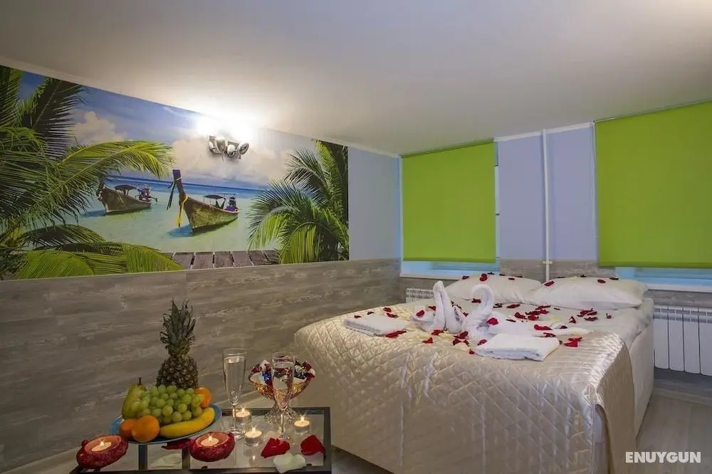 Apraxin Hotel - Öne Çıkan Resim