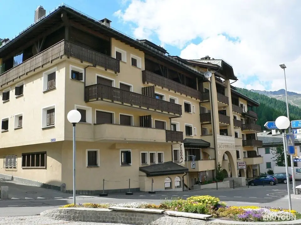 Apt 16 Silvaplana in Silvaplana - Öne Çıkan Resim