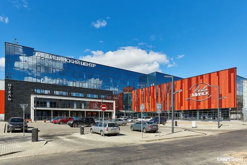 Aqua-Minsk Hotel Plus - Dış Mekan
