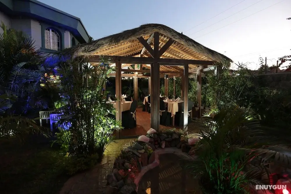Arche De Noé Hotel - Dış Mekanlar