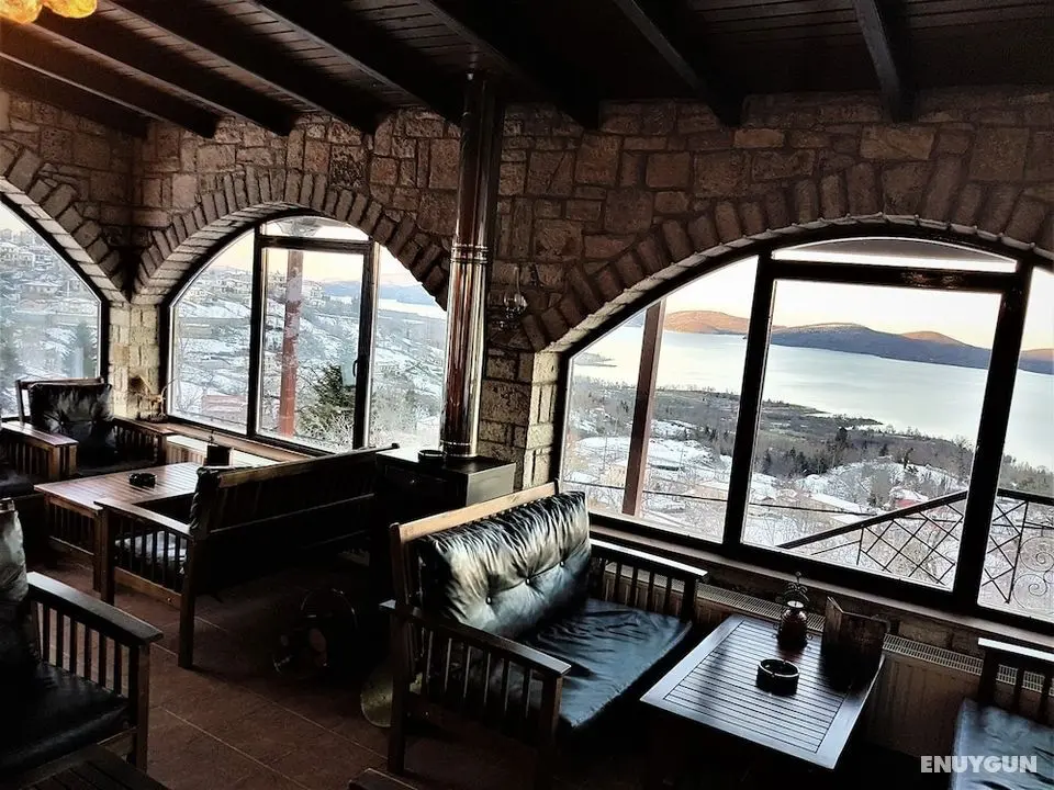 Archontiko Zakoni - Öne Çıkan Resim