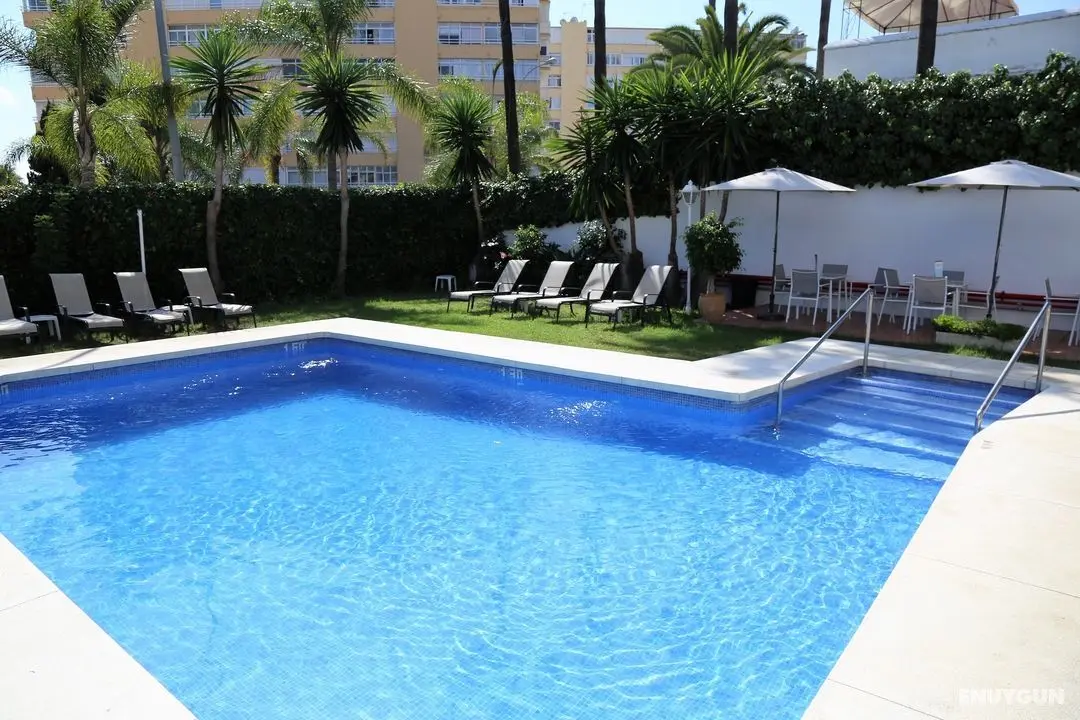 Hotel Arcos de Montemar - Havuz
