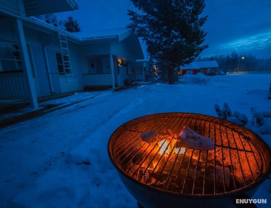 Arctic Resort Delight - Öne Çıkan Resim