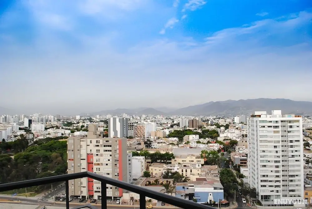 Areas Temporales - Near Larcomar Shopping Center - Oda Manzaraları