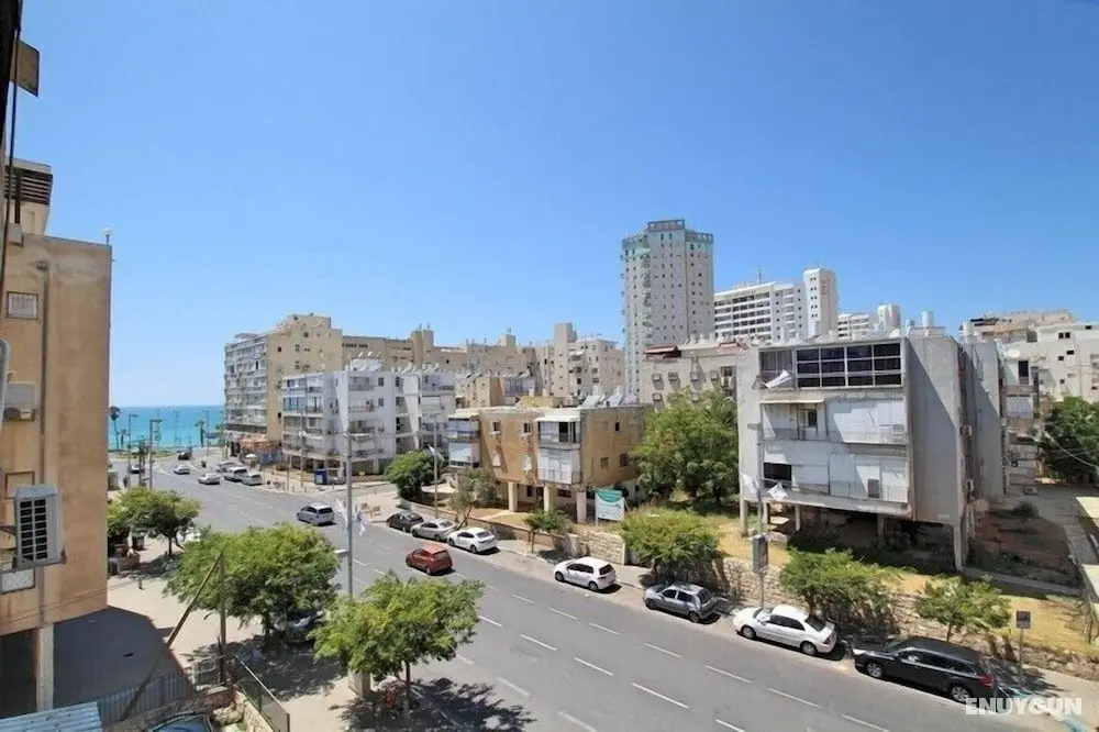 Arendalzrail Apartments -Rothschild St.8 - Dış Mekan