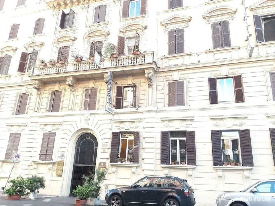 Aristotele Hotel - Konum Öne Çıkanlar