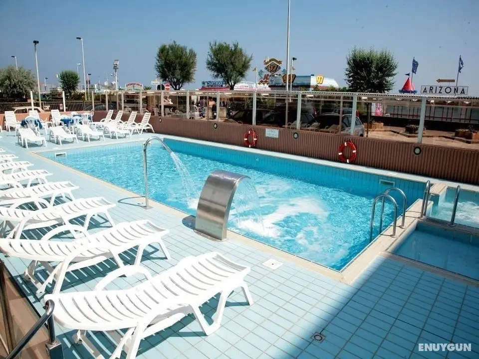 Hotel Arizona - Öne Çıkan Resim