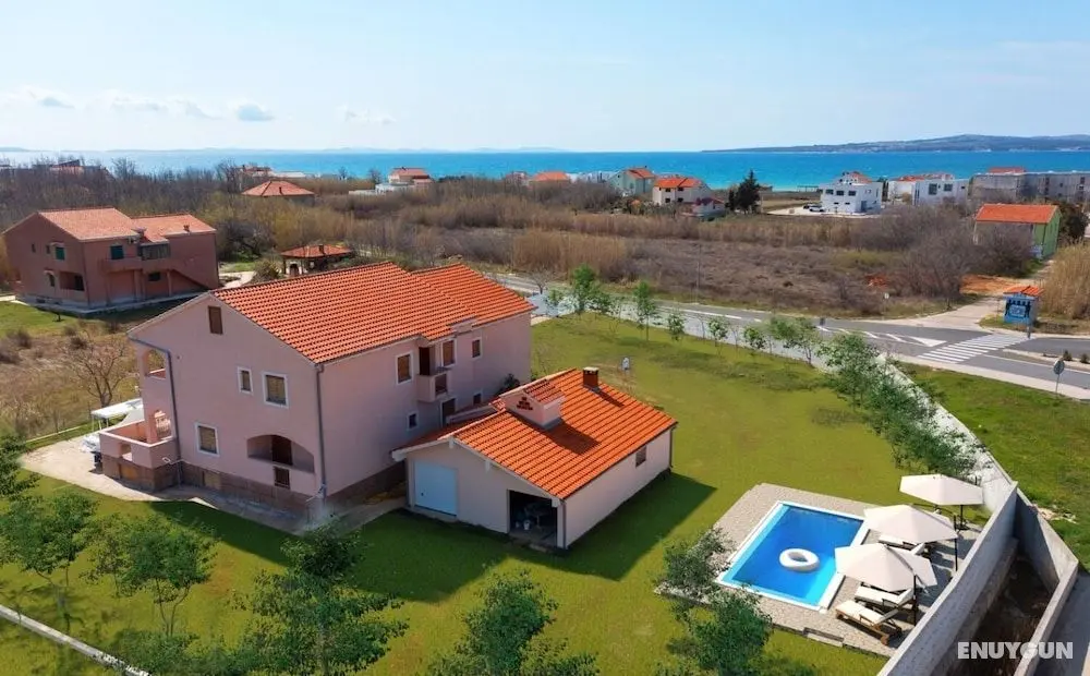 Armitage - Family Friendly - A3 - Dış Mekan