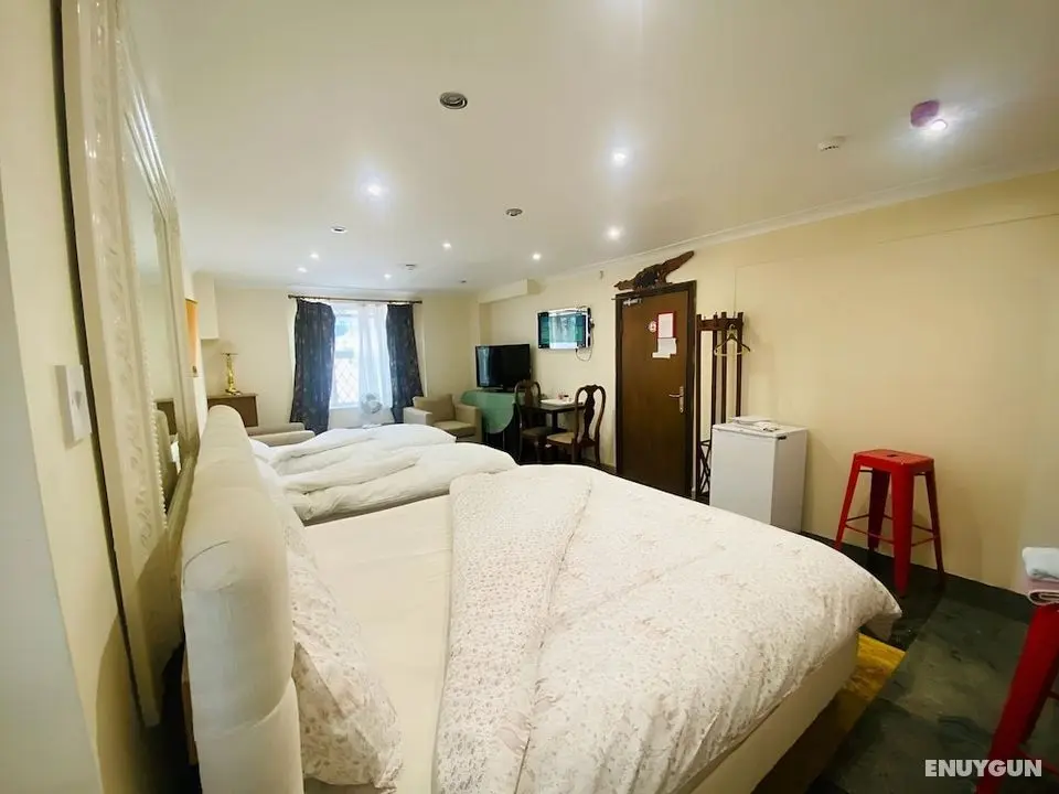 Aron Guest House - Oda