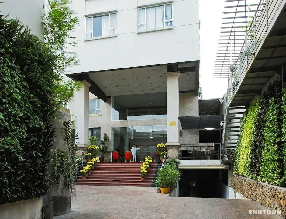 The Arrivals Hotel - Öne Çıkan Resim
