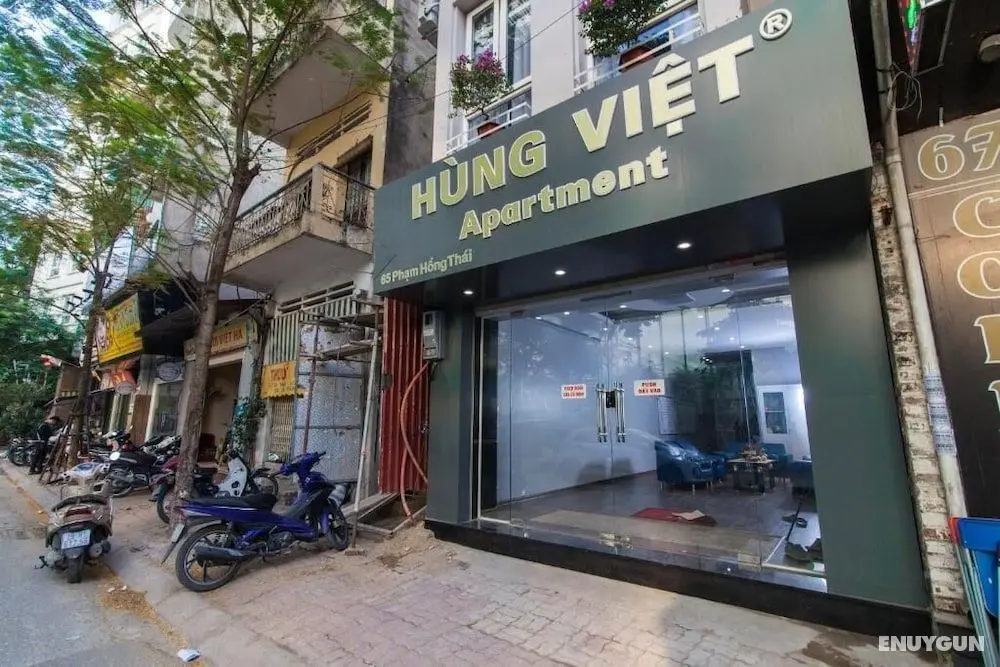 The Art - Hung Viet near Truc Bach lake - Dış Mekan