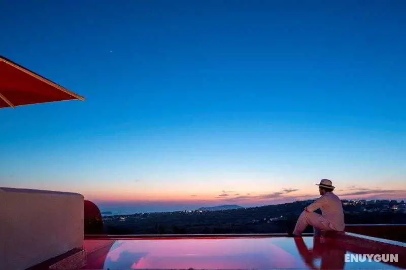 Art Hotel - Genel