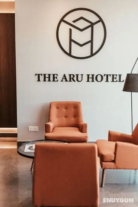 The Aru Hotel at Aru Suites - Lobi