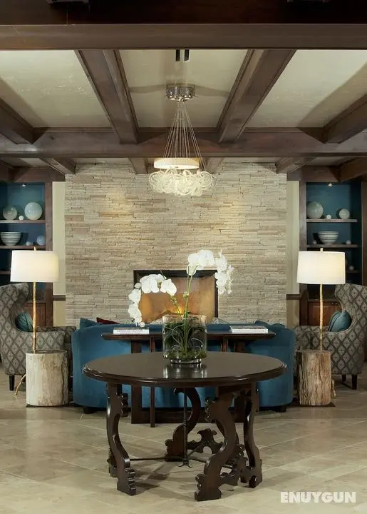 Ascent by East West Hospitality - Öne Çıkan Resim