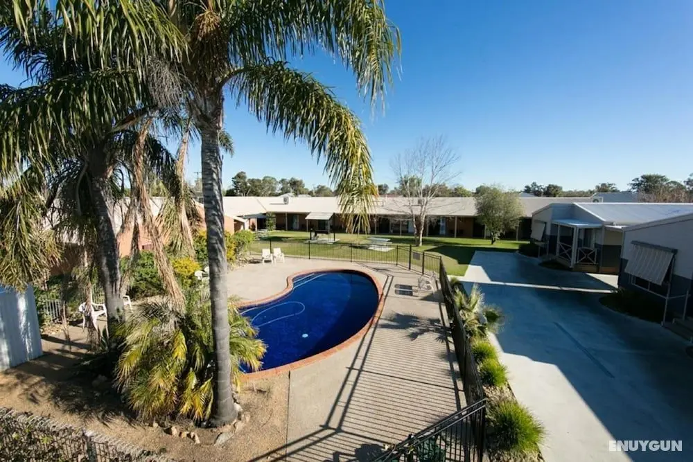 Ashleigh Court Motor Inn - Havuz