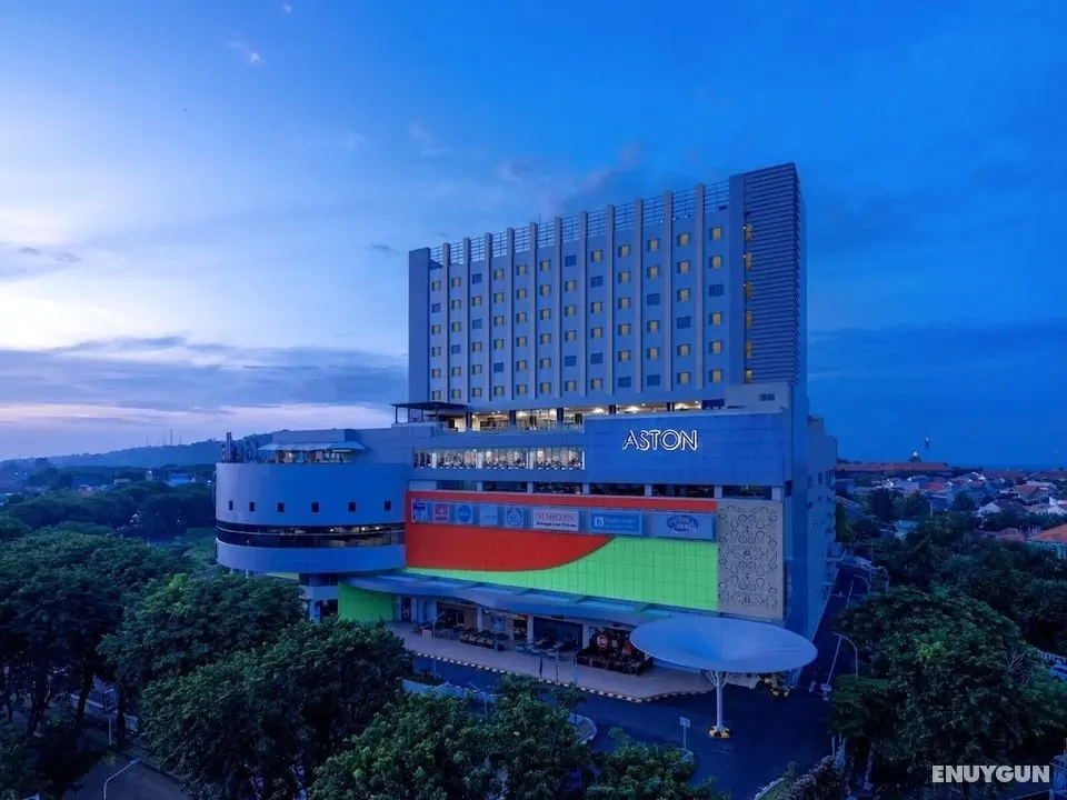 ASTON Gresik Hotel & Conference Center - Dış Mekan