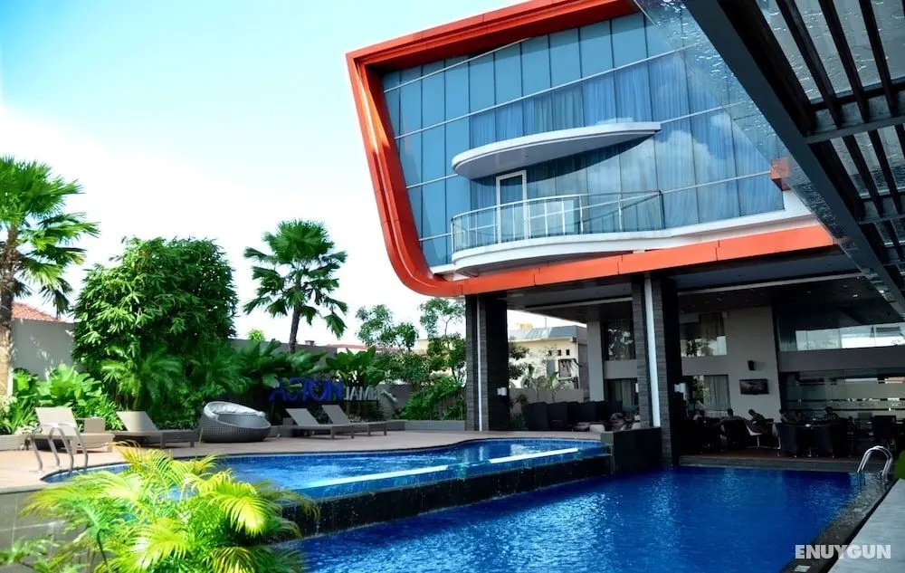 ASTON Jambi Hotel & Conference Center - Dış Mekan