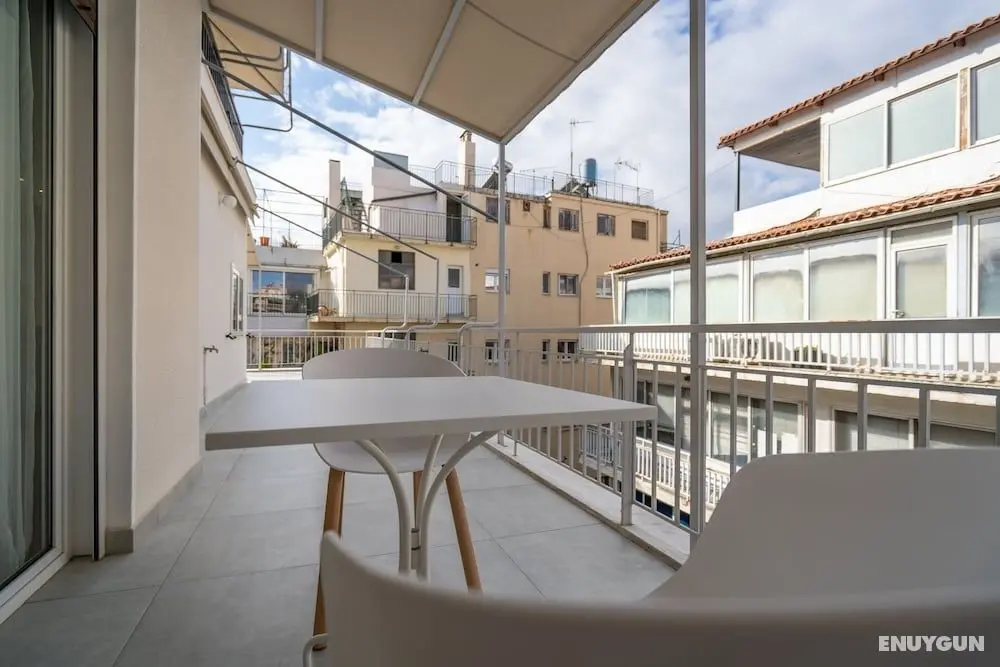 The Athens Experience in Exarchia - Oda Manzaraları