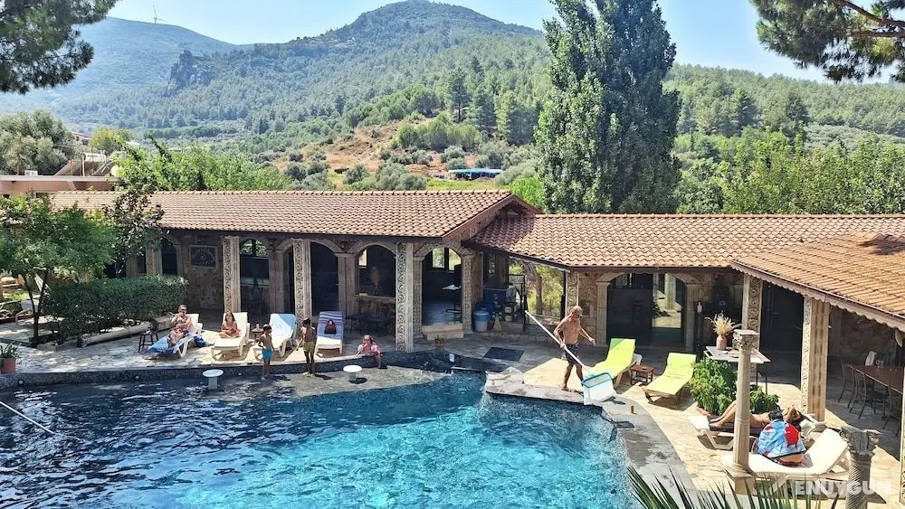 Atilla's Getaway - Öne Çıkan Resim