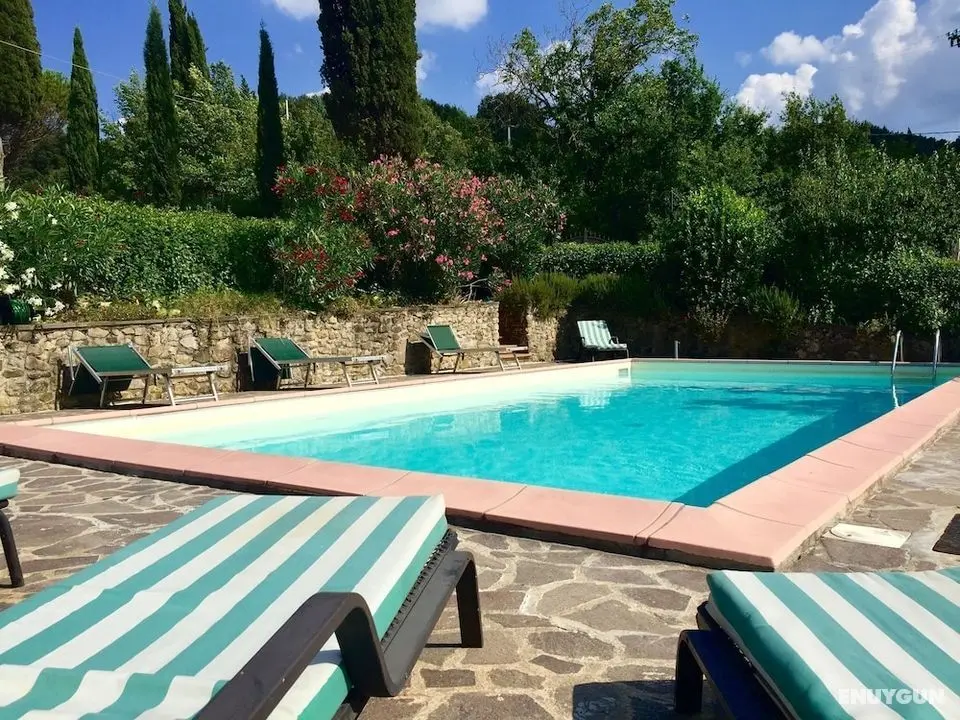 Atmospheric Appartment in Arezzo With Garden - Öne Çıkan Resim