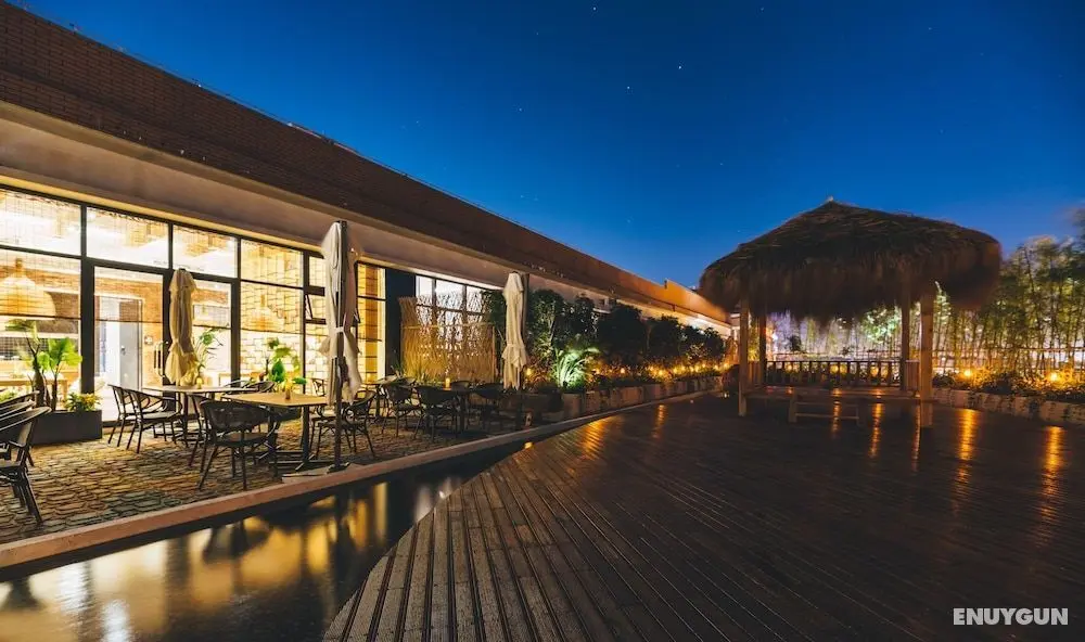 Atour Hotel Baijia Lake Nanjing - Dış Mekan
