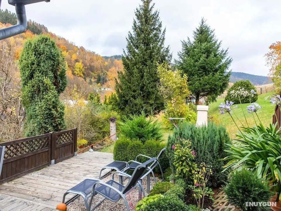Attractive Holiday Home in Schönbrunn With Garden - Öne Çıkan Resim