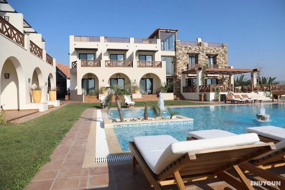 Auberge De Tyr - Öne Çıkan Resim