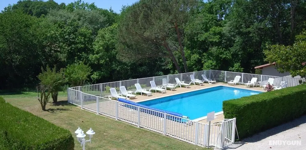 Auberge des Trois Pins - Öne Çıkan Resim
