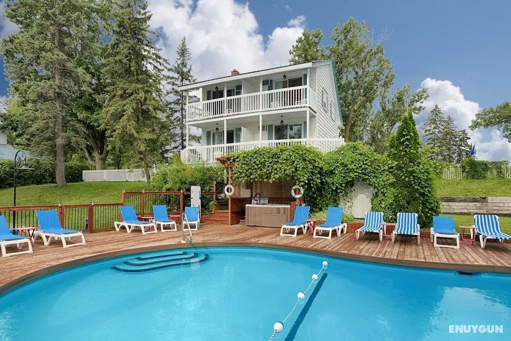 Auberge Handfield - Bina Özellikleri