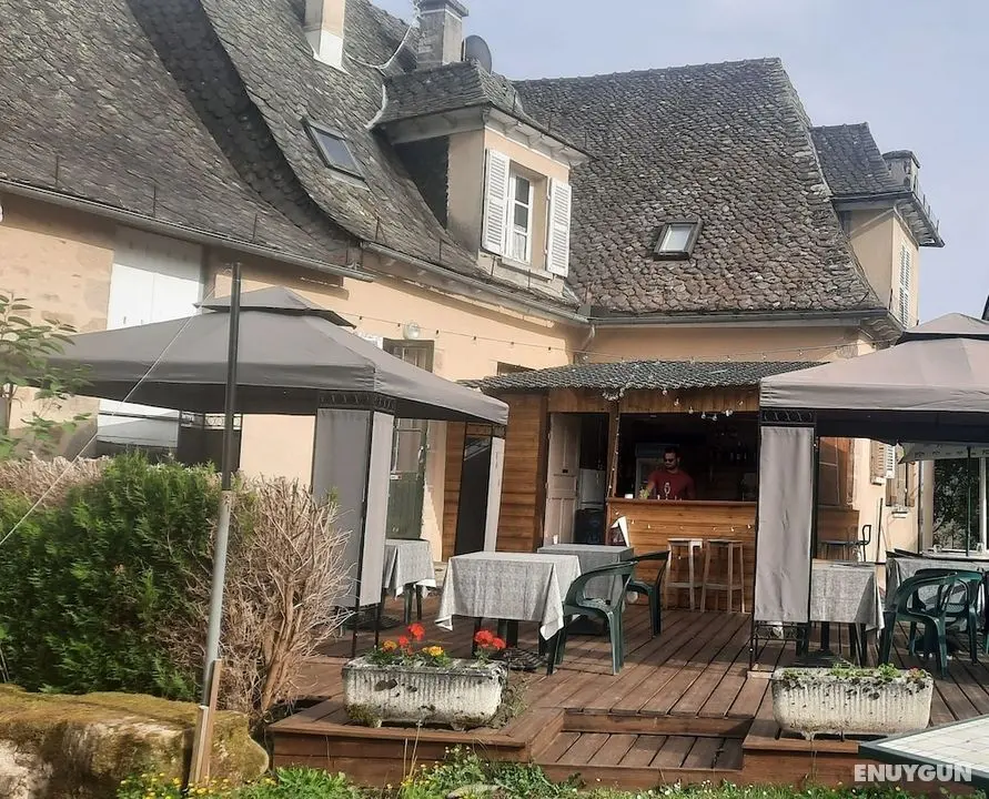 Auberge st Julien aux bois - Öne Çıkan Resim