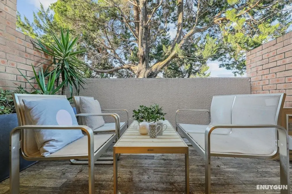 Auburun Designed 2 Bedrooms Home with Free Parking by KozyGuru - Dış Mekan