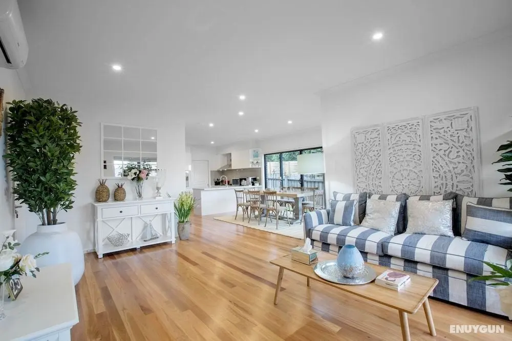 AUJOY 3 Bed Townhouse Burwood 1 - Öne Çıkan Resim