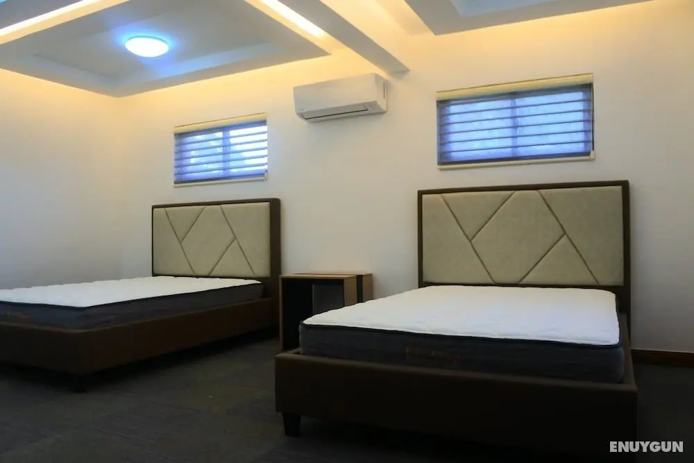 Aurora Hotel and Resort Clark - Oda