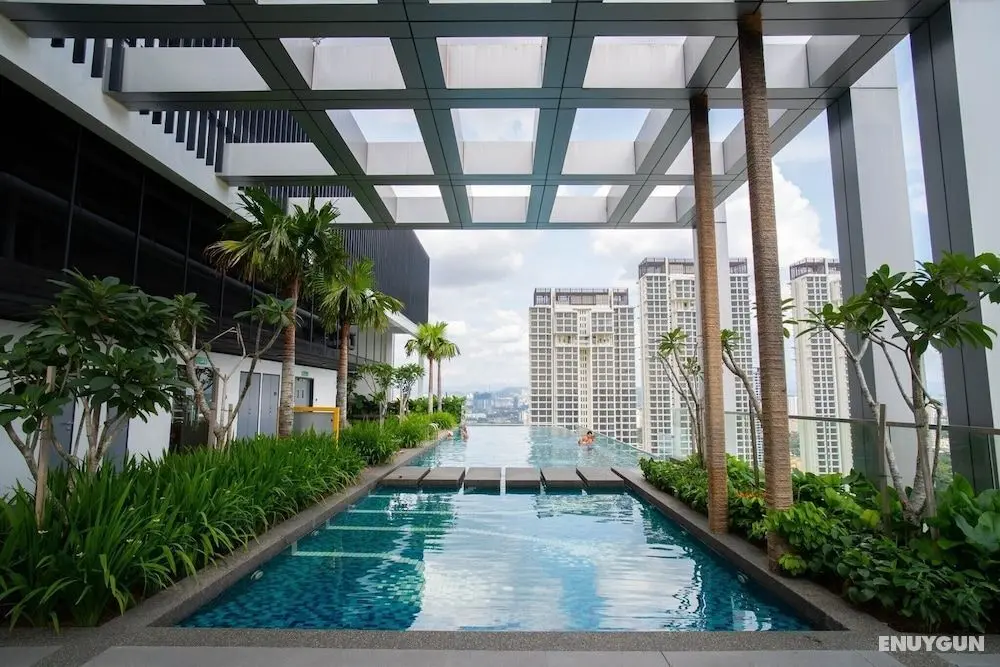 Aurora Pavilion Bukit Jalil by Ody Suites - Havuz