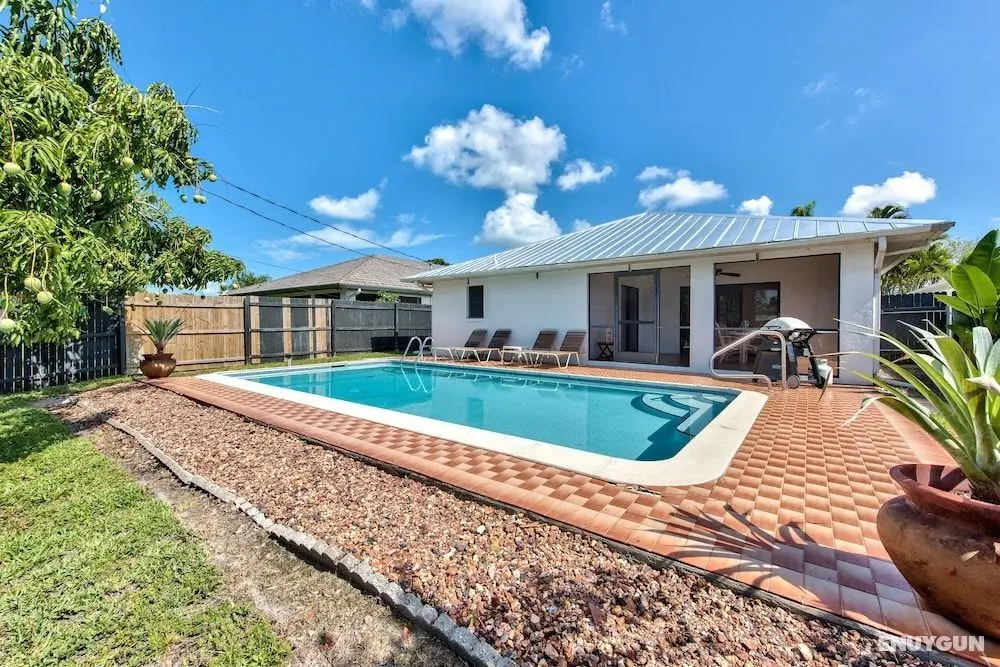 Avanti Vacation Rental Beach Home - Havuz