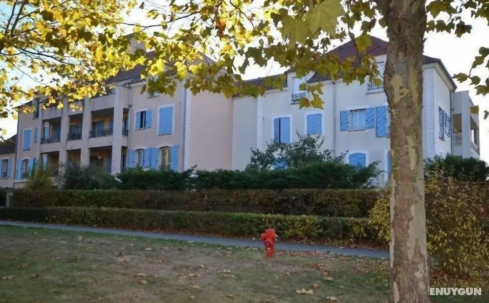 Avenue de Général de Gaulle Guesthouse - Dış Mekan