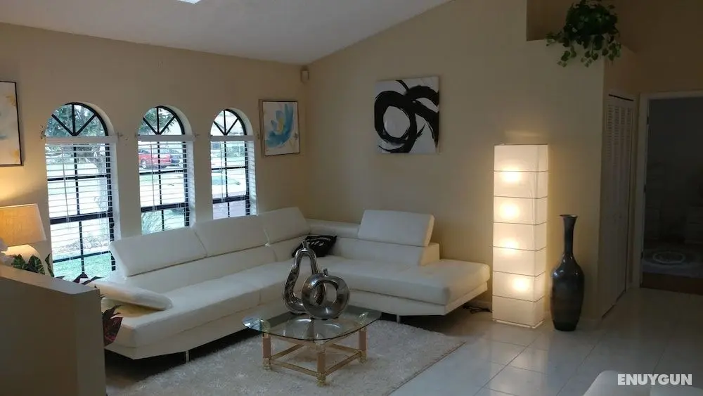 Avis House - Öne Çıkan Resim