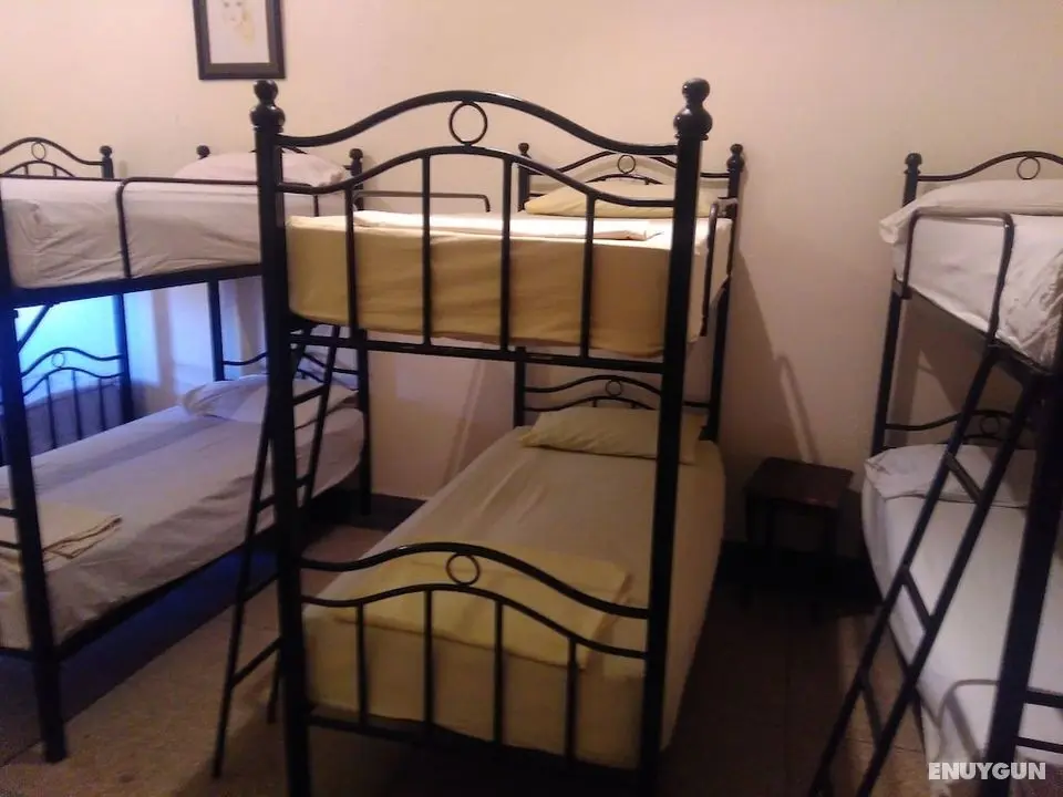 Avon Academy - Hostel - Öne Çıkan Resim