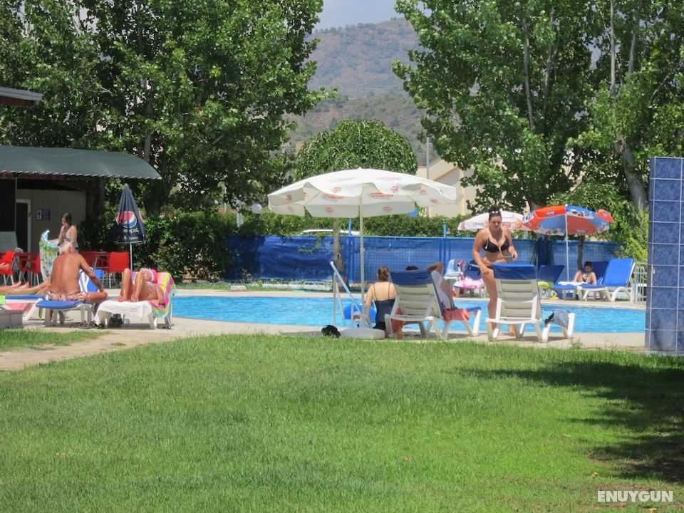 Aymes Hotel