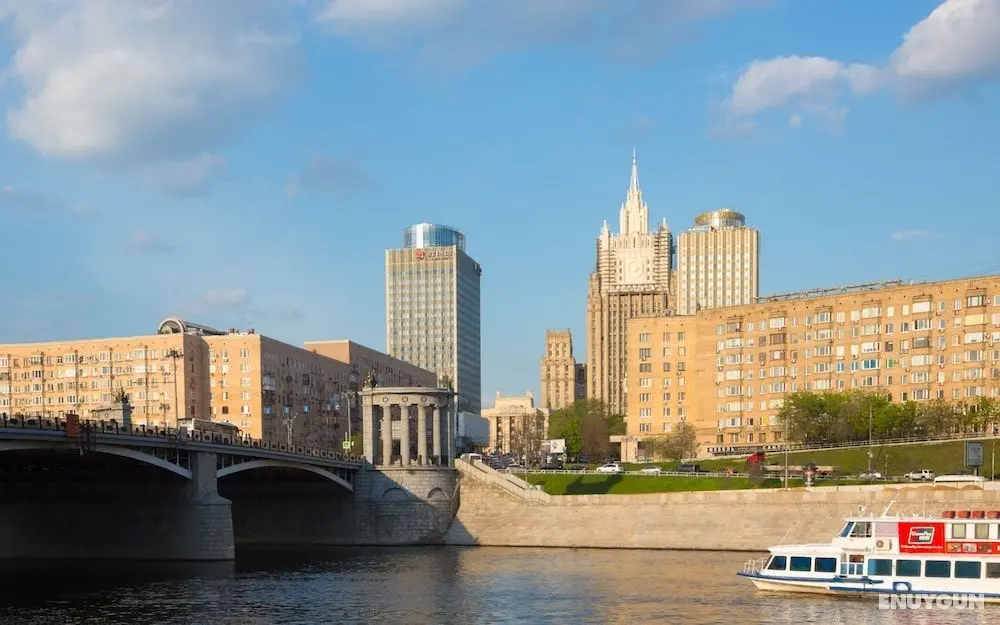 AZIMUT Hotel Smolenskaya Moscow - Dış Mekan