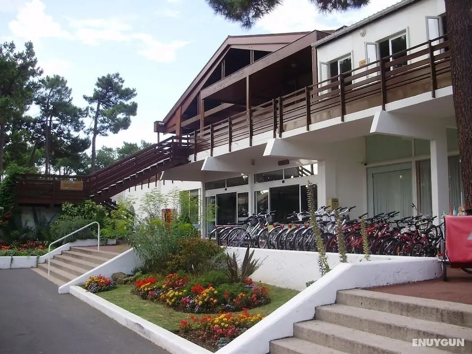 Azureva Ronce Les Bains - Dış Mekan