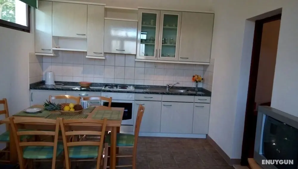B - apt With Patio & sea View, Close to the Beach - Öne Çıkan Resim