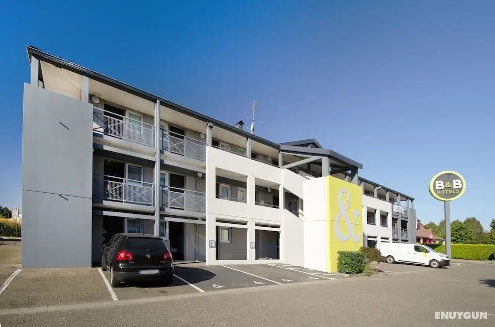 B&B Hotel Chartres Le Forum - Dış Mekan