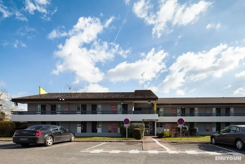 B&B Hotel Corbeil-Essonnes - Dış Mekan