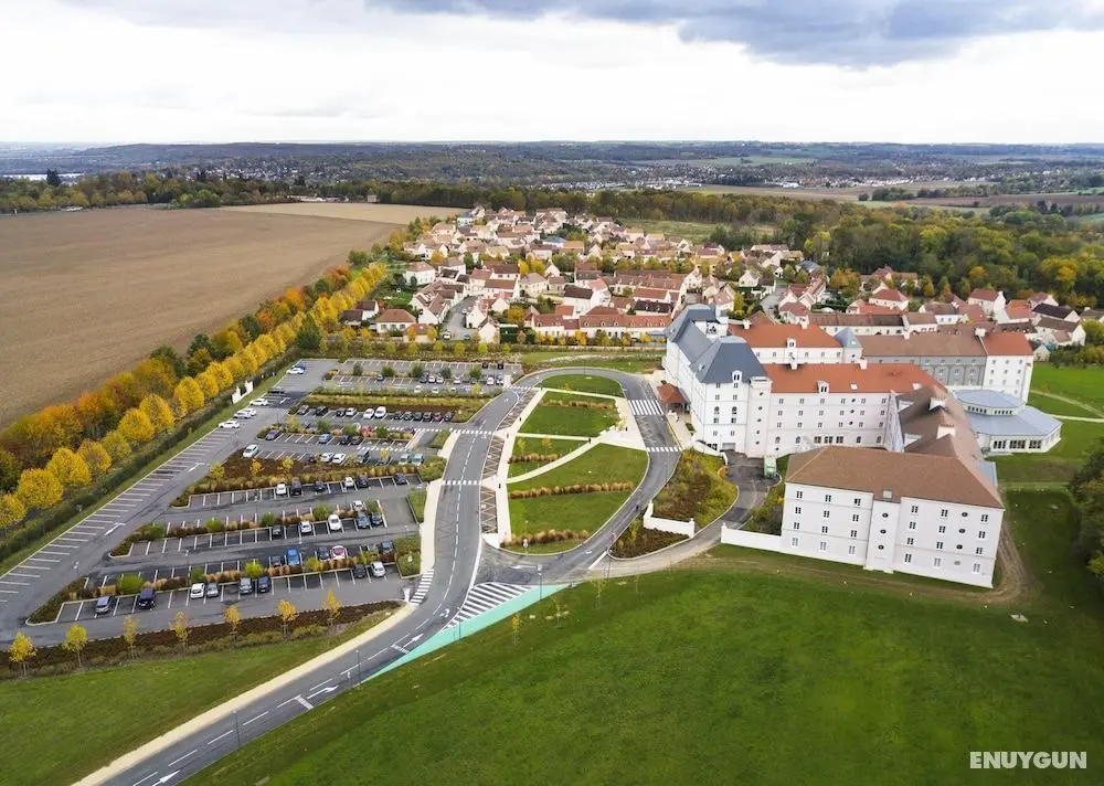 B&B Hotel At Disneyland® Paris - Dış Mekan