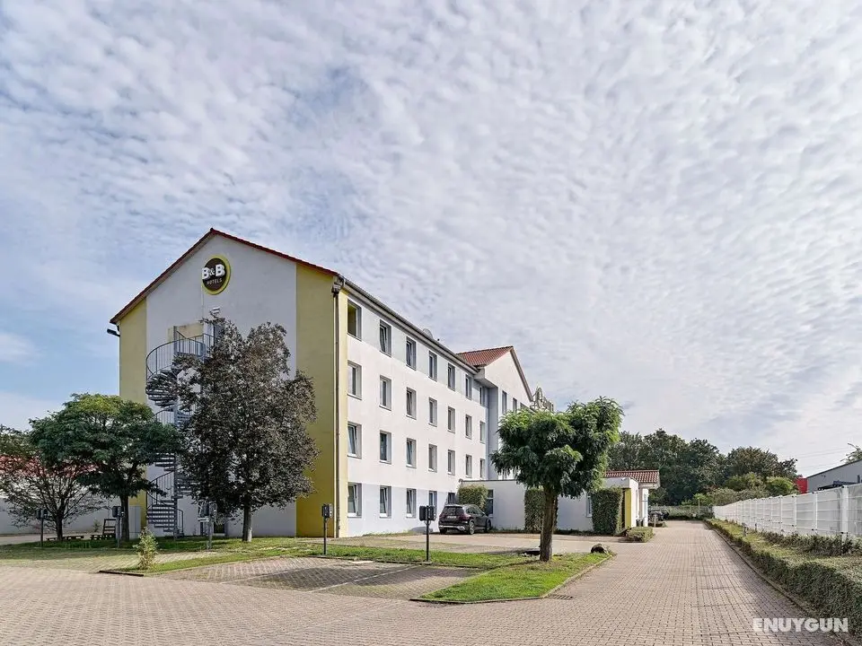 B&B Hotel Köln-Airport - Dış Mekan