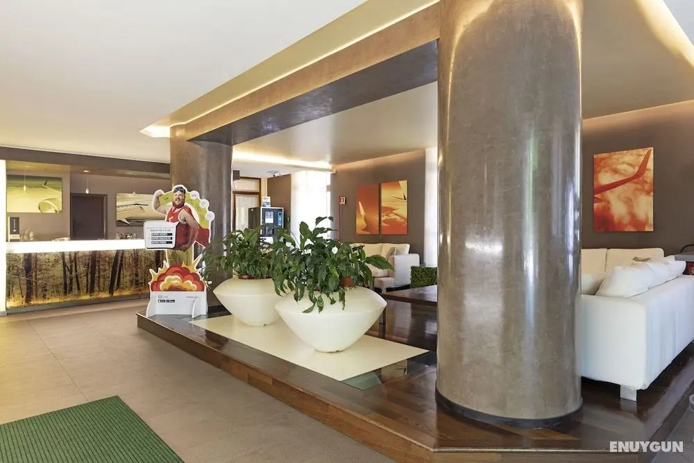 B&B Hotel Malpensa Lago Maggiore - Lobi