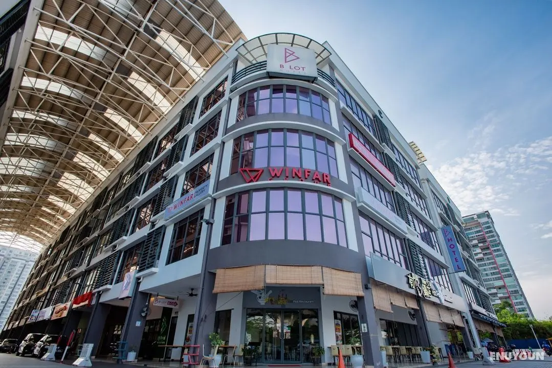 B LOT HOTEL - Dış Mekan