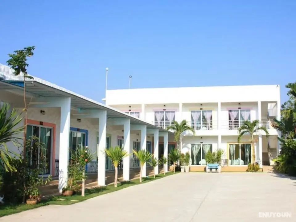 Baan Chomjan at Suanphung - Öne Çıkan Resim