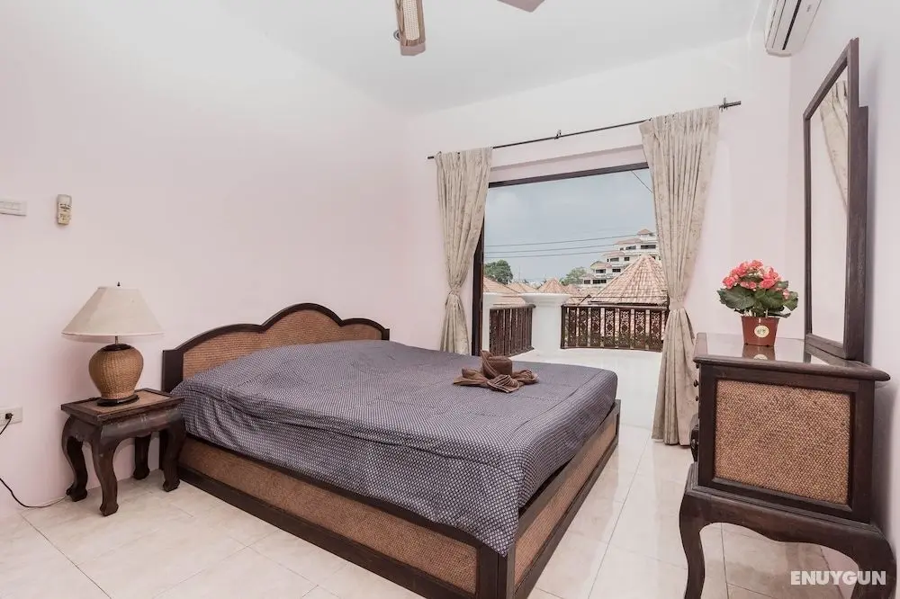 Baan Kanittha - 5 Bedrooms Pool Villa - Oda